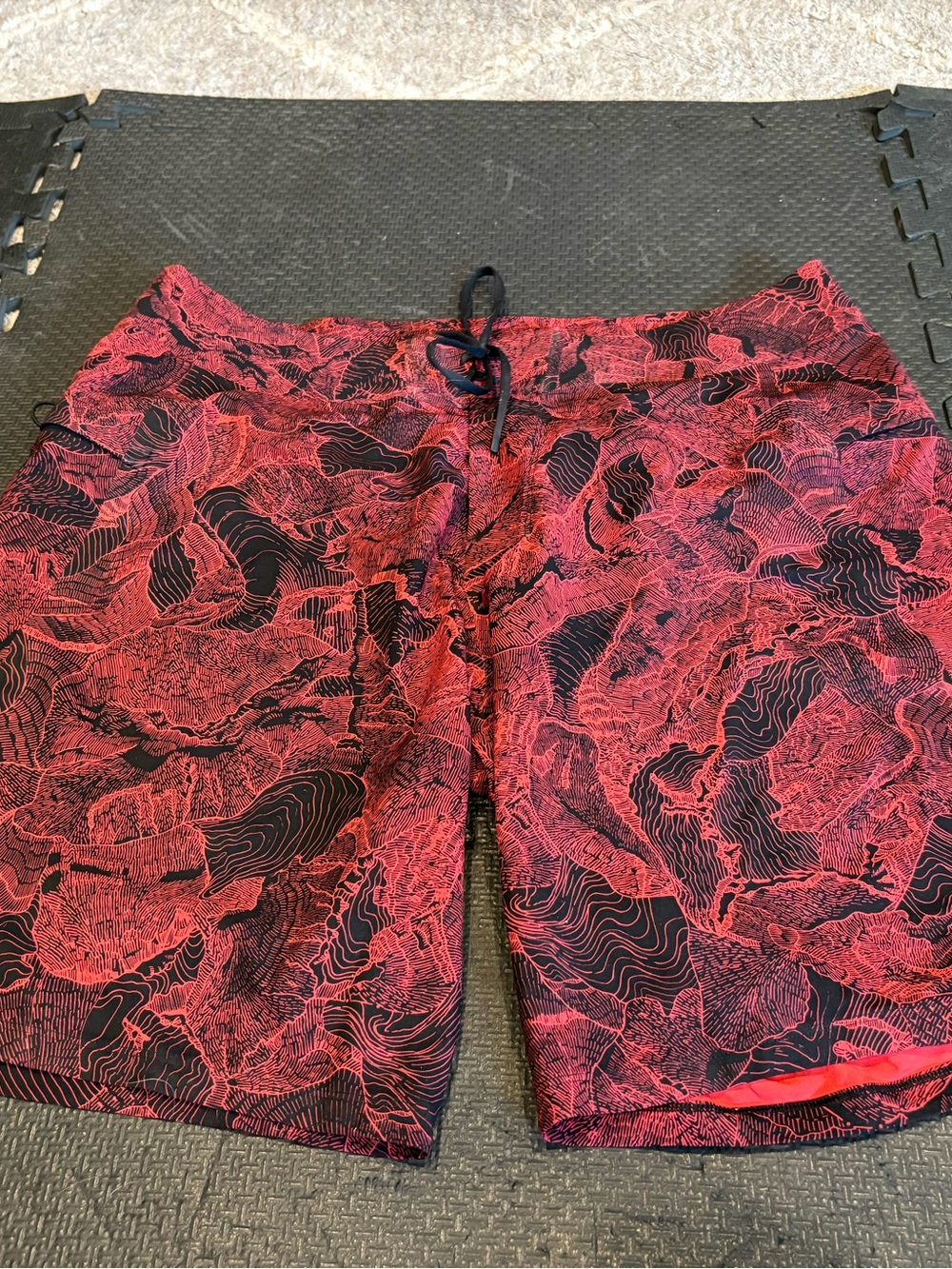 Lululemon Current State Board Shorts Mens 34 Red Endeavor Swim Trunks Unlined